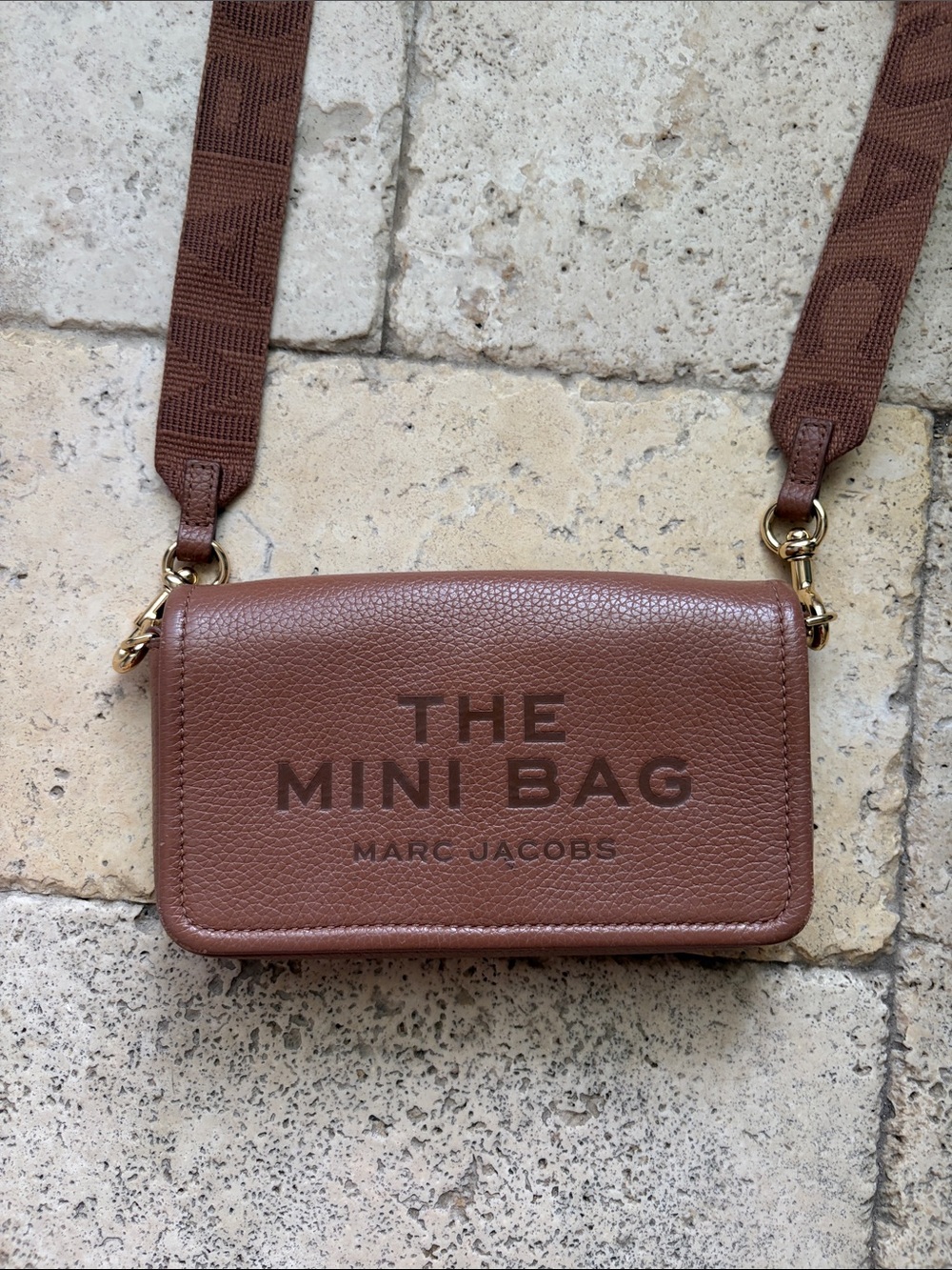 Marc Jacobs Mini Bag in Brown Pebbled Leather with Logo Strap